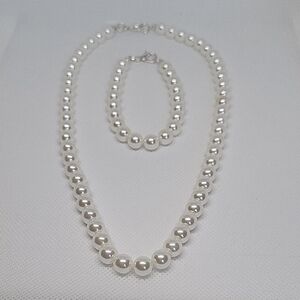 Elegant Glass Bead White Pearl Necklace and Bracelet Set